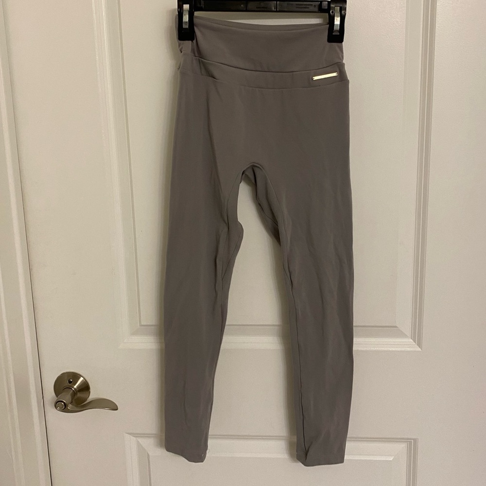 Whitney Simmons x Gymshark leggings v1